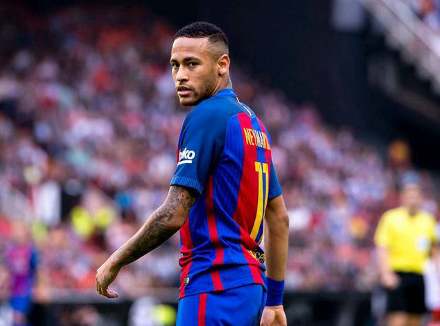 开云体育在线-关于内马尔迎来十赛季出色发挥,热火观众热烈欢呼!的信息-开云体育在线